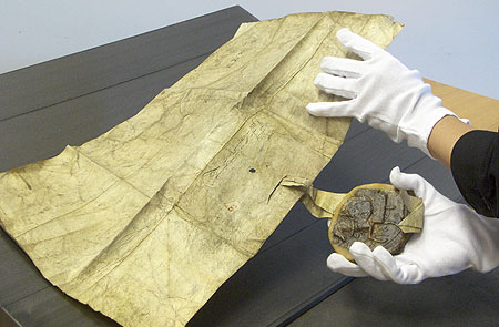 Handling Parchment - Pendant wax seals