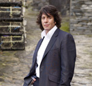 Laurence Llewelyn-Bowen