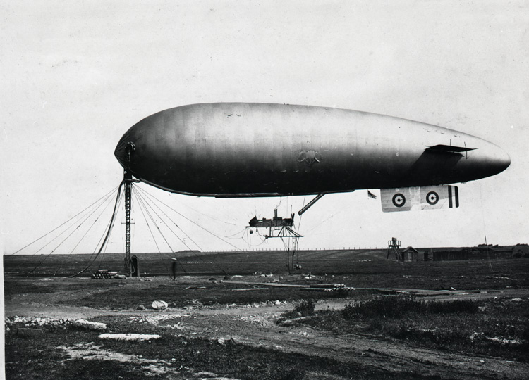 'S.S.' type airship and components 1918 (AIR 11/241)