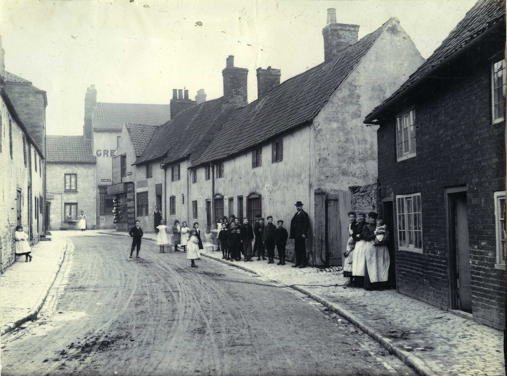 West Gate looking down toward Park Street in Worksop, Nottinghamshire, 1899 (COPY 1/440/193)