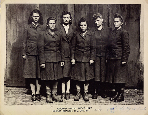 Camp guards at Belsen, photographed by British 2nd Army photographer. Hilde Lisiewitz is second from the left (WP 239/19)