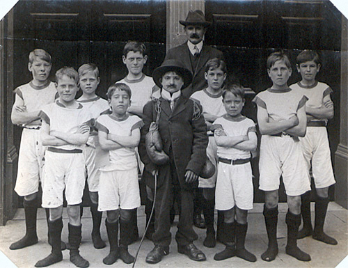 Boys Home Industrial School - Boxing Class 1910 (MH 102/2692 f79)