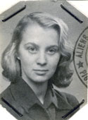 Swedish actress Mai Zetterling. Catalogue reference KV 2/294