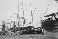 Image of a ship docking - Catalogue reference: COPY1 442