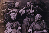A photo of Newhaven fishwives 1895, Catalogue reference: COPY1/419(ii)