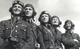 Photograph of a group of RAF airmen (Catalogue reference: INF 1/224)