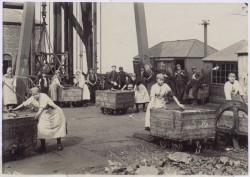 Image of Pit girl brow workers at work