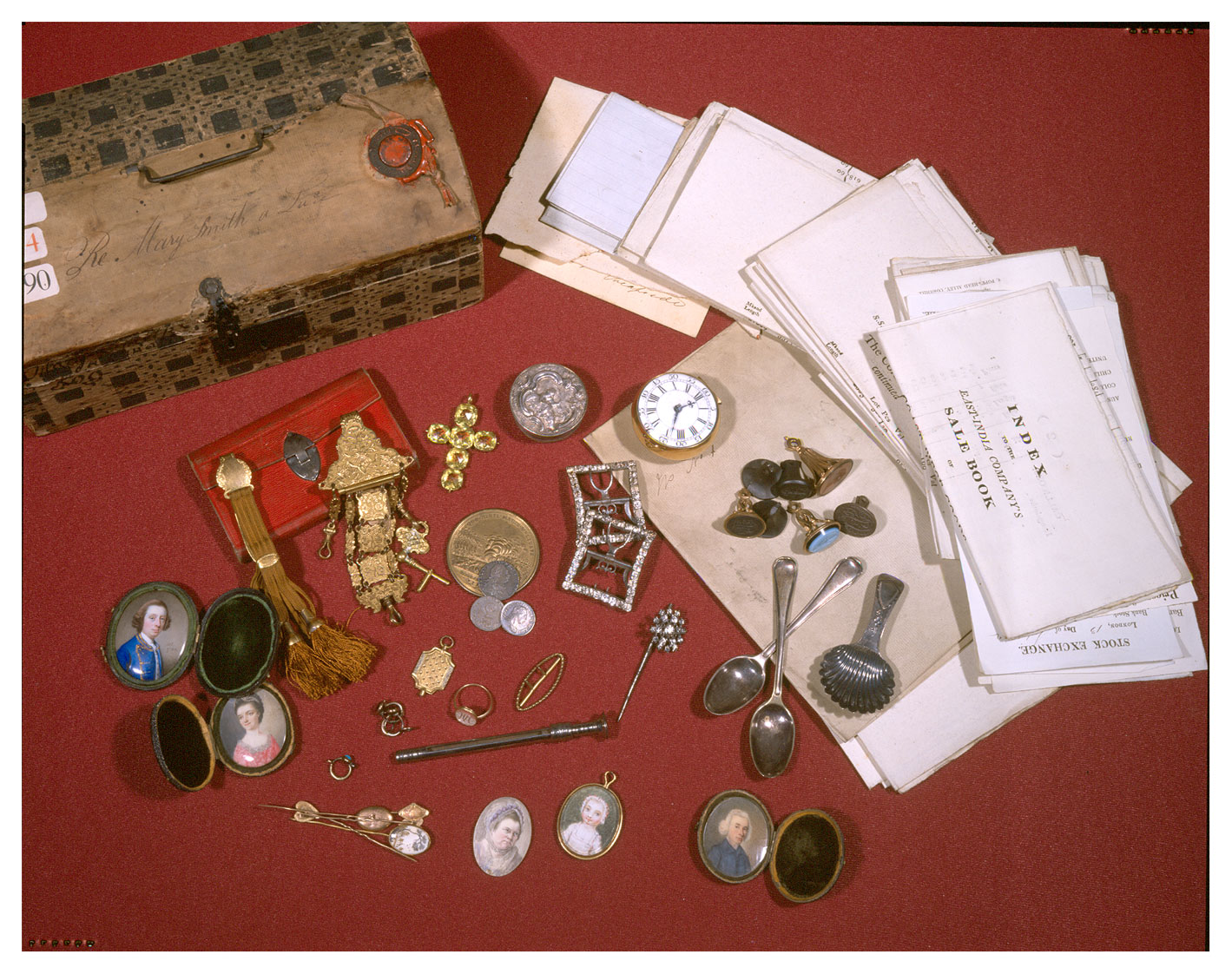 These items belonged to Mary Smith who lived at Christ's Hospital in London and died in 1810 (C 114/190)