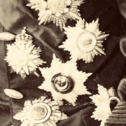 COPY1-522 (274) Close up on his decoration