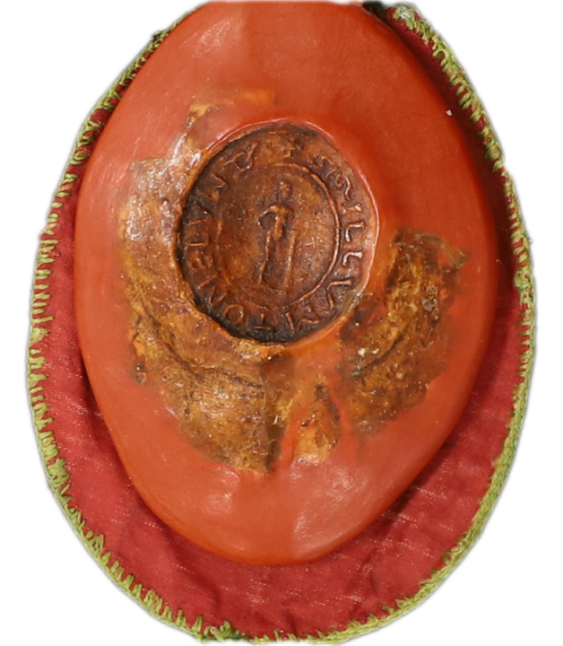 An oval red wax seal resting on the red interior fabric of a pouch trimmed with green stitches which was used to contain the seal. On the seal, there is figure in the centre surrounded by the legend ‘sigillum tome lund’, or ‘the seal of Thomas of London’.