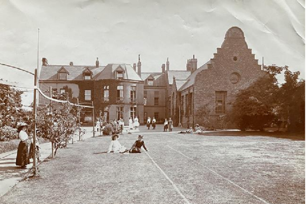 A photograph of the Ladies College Guernsey around the time of its founding in 1872